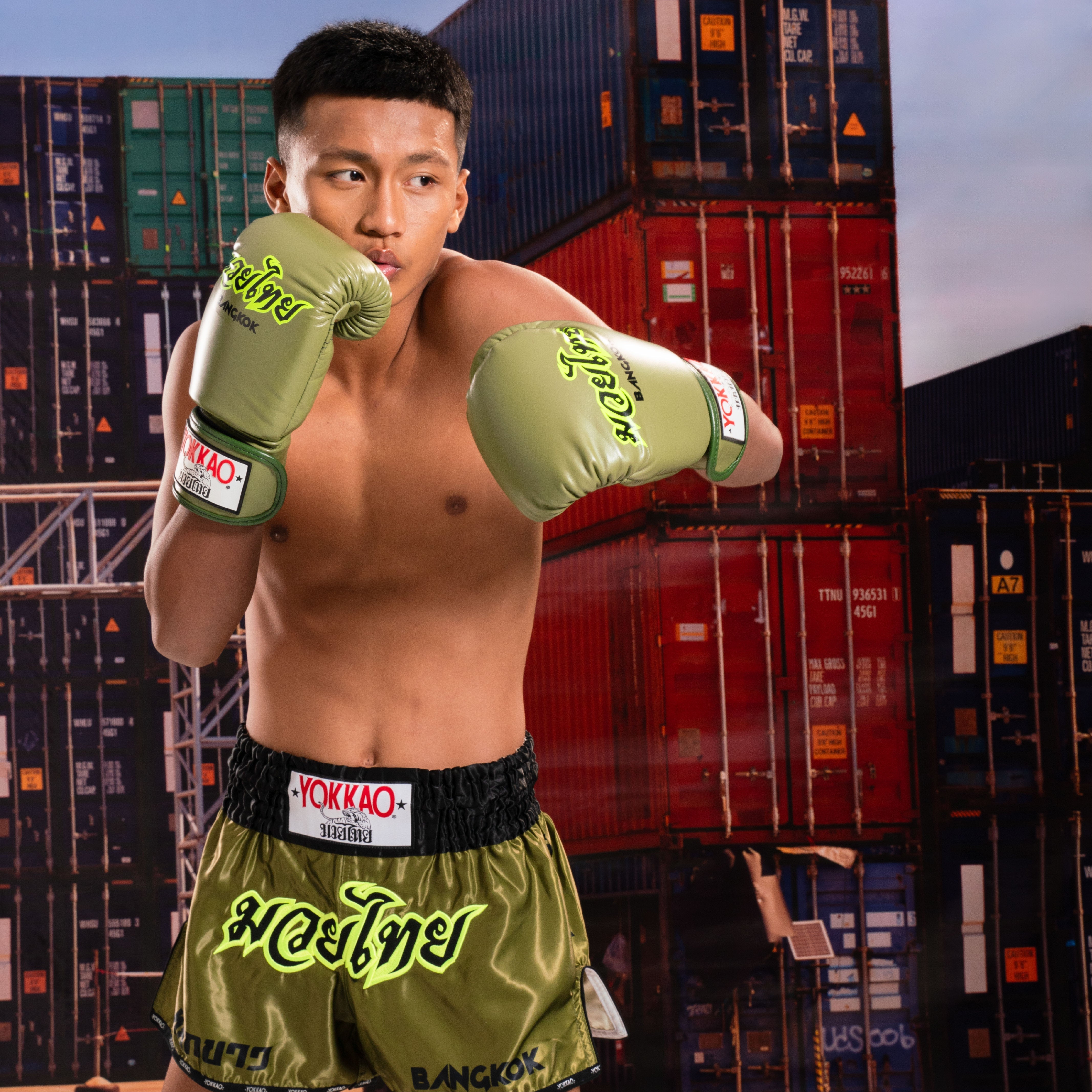 Late Show -nyrkkeilyhanskat