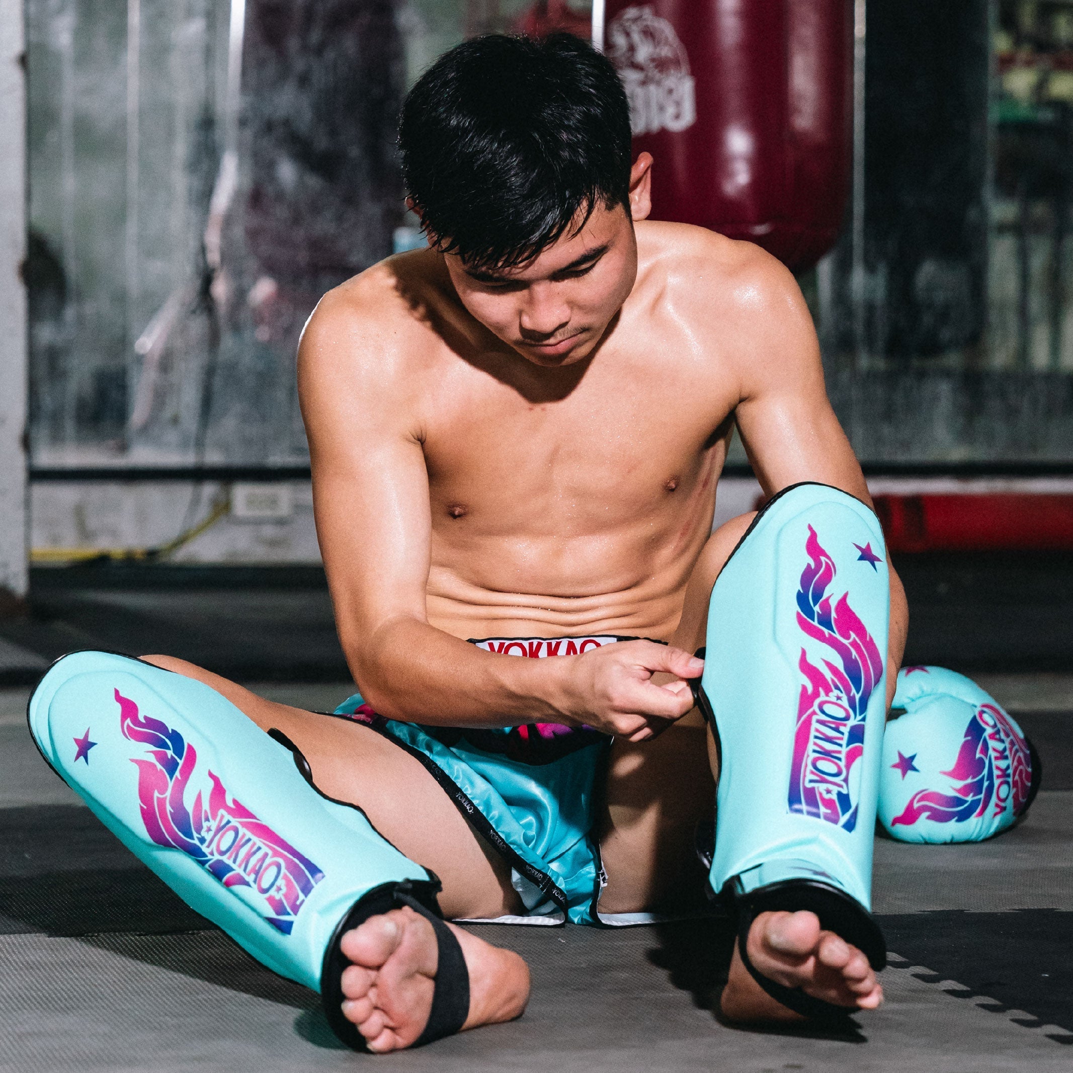 The Flame -Säärisuojat