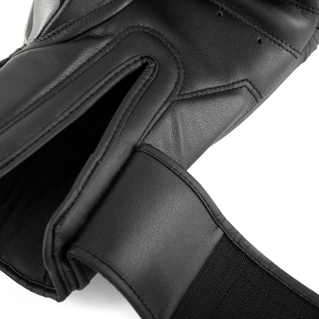 "Essential" -Nyrkkeilyhanskat